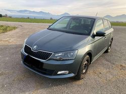 Grau Gebraucht 2018 Skoda Fabia Clever Kombi | 13.900 € (Etwas zu teuer)