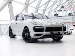 Grau Gebraucht 2021 Porsche Cayenne SUV | 75.466 € (Guter Preis)