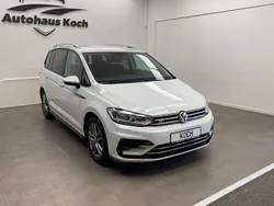 Sonderlakierung pure white Gebraucht 2019 VW Touran R-line Van / Kleinbus | 24.900 € (Fairer Preis)