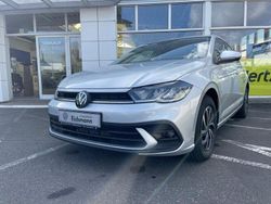 Silber Gebraucht 2023 VW Polo Life Limousine | 21.990 € (Teuer)