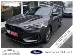 Grau Neu 2025 Ford Focus ST-Line X Limousine | 27.990 € (Guter Preis)