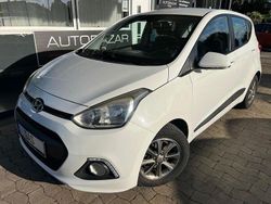Weiß Gebraucht 2015 Hyundai i10 Classic Kleinwagen | 6.995 €
