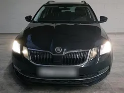 Schwarz Gebraucht 2018 Skoda Octavia Kombi | 15.999 € (Etwas zu teuer)