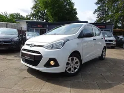 Weiß Gebraucht 2014 Hyundai i10 Basis Kleinwagen | 2.990 € (Fairer Preis)