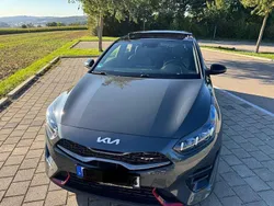Grau Gebraucht 2022 Kia Ceed Kombi | 27.500 € (Fairer Preis)