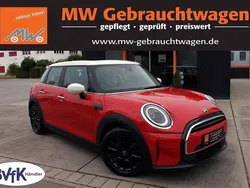 Rot Gebraucht 2021 Mini Cooper Classic Kleinwagen | 23.990 € (Teuer)