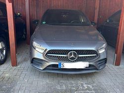 Grau Gebraucht 2019 Mercedes E250 AMG line Kleinwagen | 21.999 €
