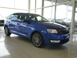Blau Gebraucht 2016 Skoda Rapid Limousine | 10.710 € (Fairer Preis)