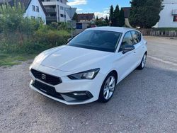 Weiß Gebraucht 2021 Seat Leon FR Limousine | 20.900 € (Fairer Preis)