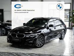 Saphirschwarz Gebraucht 2020 BMW 320 M Sport Kombi | 26.448 € (Guter Preis)