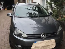 Grau Gebraucht 2011 VW Golf VI Kombi | 3.999 € (Fairer Preis)