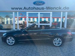 Schwarz Gebraucht 2011 Mercedes E200 Cabrio | 14.970 € (Fairer Preis)