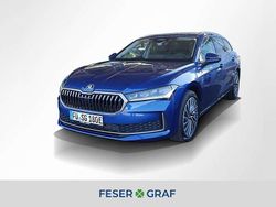 Blau Gebraucht 2025 Skoda Superb LAURIN & KLEMENT Kombi | 44.370 € (Superpreis)
