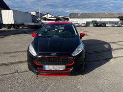 Schwarz Gebraucht 2015 Ford Fiesta ST-Line Kleinwagen | 7.300 € (Fairer Preis)