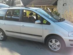 Silber metallic Gebraucht 2002 VW Sharan Family Van / Kleinbus | 7.900 €