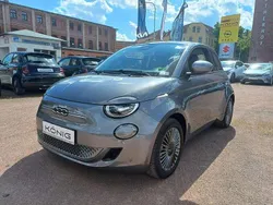 Mineralgrau Gebraucht 2022 Fiat 500e Icon Kleinwagen | 21.899 € (Etwas zu teuer)