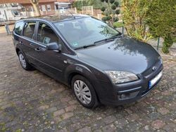 Blau Gebraucht 2007 Ford Focus Ambiente Kombi | 1.600 € (Guter Preis)