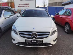 Weiß Gebraucht 2014 Mercedes A180 Edition Limousine | 10.500 € (Guter Preis)
