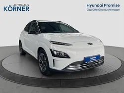 Weiss Gebraucht 2021 Hyundai Kona Prime SUV | 22.900 € (Guter Preis)