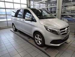 Brillantsilber metallic Gebraucht 2022 Mercedes V300 Edition Van / Kleinbus | 49.490 € (Superpreis)