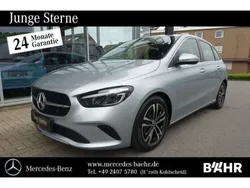 Lack hightechsilber (metallic) Gebraucht 2024 Mercedes B200 Van / Kleinbus | 34.849 € (Teuer)