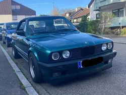 Grün Gebraucht 1993 BMW 318 Cabriolet M Sport Cabrio | 7.000 €