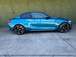 Long beach blue metallic Gebraucht 2017 BMW M2 Performance Coupé | 45.911 € (Fairer Preis)