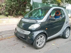 Schwarz Gebraucht 1999 Smart ForTwo Coupé Kleinwagen | 800 € (Etwas zu teuer)
