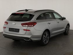 Shimmering silver metallic shimmering silver metallic Neu 2025 Hyundai i30 Kombi | 21.515 € (Superpreis)