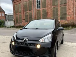 Schwarz Gebraucht 2017 Hyundai i10 Kleinwagen | 7.999 € (Fairer Preis)