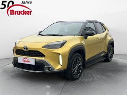 Warm gold metallic, dach schwarz Gebraucht 2022 Toyota Yaris Hybrid Advance | 23.980 € (Etwas zu teuer)