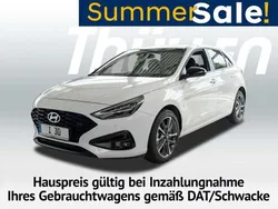 Weiß Neu 2025 Hyundai i30 Advantage Limousine | 23.480 € (Fairer Preis)