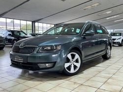 Grau Gebraucht 2015 Skoda Octavia Elegance Kombi | 12.990 € (Fairer Preis)