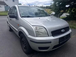Silber Gebraucht 2005 Ford Fusion Ambiente Kleinwagen | 500 € (Superpreis)