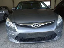 Grau Gebraucht 2011 Hyundai i30 Classic Kombi | 4.800 € (Fairer Preis)