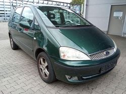 Grün Gebraucht 2005 Ford Galaxy Ghia Van / Kleinbus | 2.450 € (Fairer Preis)