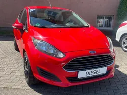 Rot Gebraucht 2014 Ford Fiesta Kleinwagen | 4.950 € (Fairer Preis)