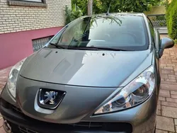 Silber Gebraucht 2009 Peugeot 207 CC Platinum Cabrio | 5.990 € (Etwas zu teuer)