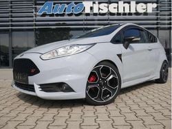 Asphaltgrau Gebraucht 2016 Ford Fiesta ST200 Kleinwagen | 9.950 € (Fairer Preis)