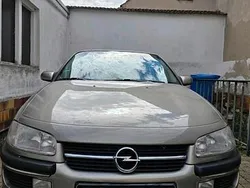 Grau Gebraucht 1996 Opel Omega Limousine | 3.500 € (Teuer)