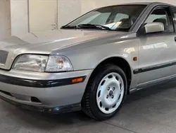 Silber Gebraucht 1998 Volvo S40 Limousine | 1.250 €