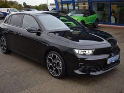 Schwarz Gebraucht 2024 Opel Astra Ultimate Limousine | 22.980 € (Guter Preis)