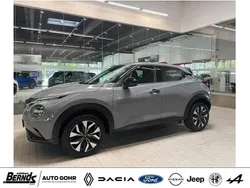 Grau Gebraucht 2024 Nissan Juke Acenta SUV | 21.670 € (Fairer Preis)