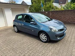 Blau Gebraucht 2006 Renault Clio II Kleinwagen | 2.699 € (Etwas zu teuer)