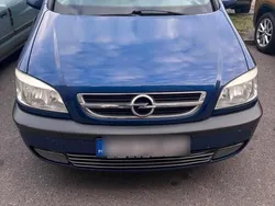 Blau Gebraucht 2003 Opel Zafira Van / Kleinbus | 1.500 €