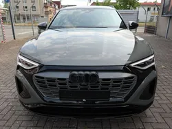 Grau Gebraucht 2023 Audi Q8 Sportback e-tron S-Line SUV | 54.800 € (Guter Preis)