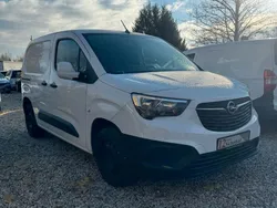 Weiß Gebraucht 2019 Opel Combo Edition Van / Kleinbus | 12.999 € (Fairer Preis)