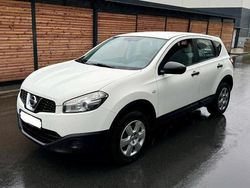 Weiß Gebraucht 2010 Nissan Qashqai SUV | 4.300 € (Fairer Preis)