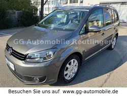 Grau Gebraucht 2014 VW Touran Life Van / Kleinbus | 8.999 € (Guter Preis)