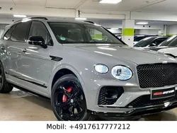 Grau Gebraucht 2023 Bentley Bentayga SUV | 249.800 € (Etwas zu teuer)